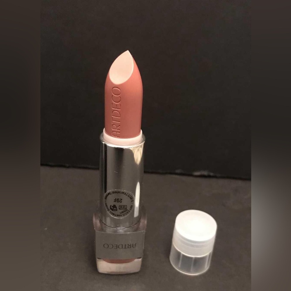 Assorted Cosmetics & Brushes - Picture 2 of 5